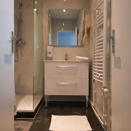 Le Clémenceau Et 'hôtel Gare Sncf Centre 2*