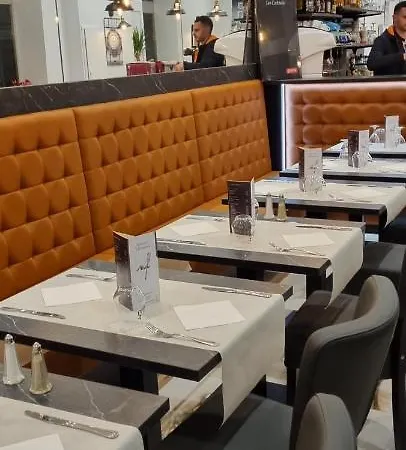 Le Clemenceau Centre Gare Sncf -tramway Hotel 2*