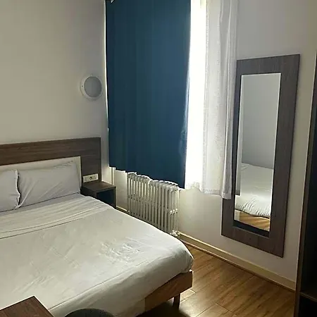 Otel Le Clemenceau Centre -sncf Valenciennes
