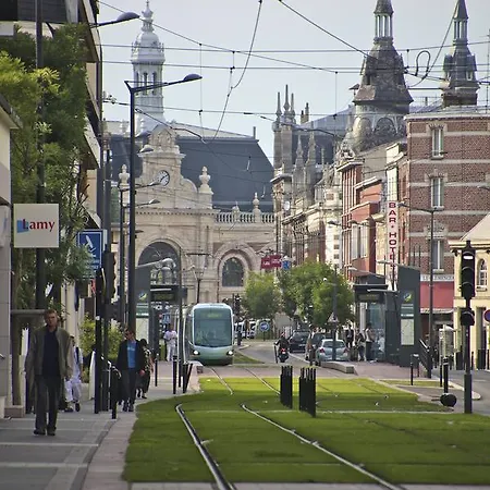 Le Clemenceau Centre -sncf 2*