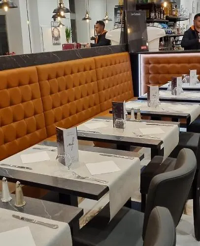 Le Clemenceau Centre Gare Sncf -tramway Hotel 2*