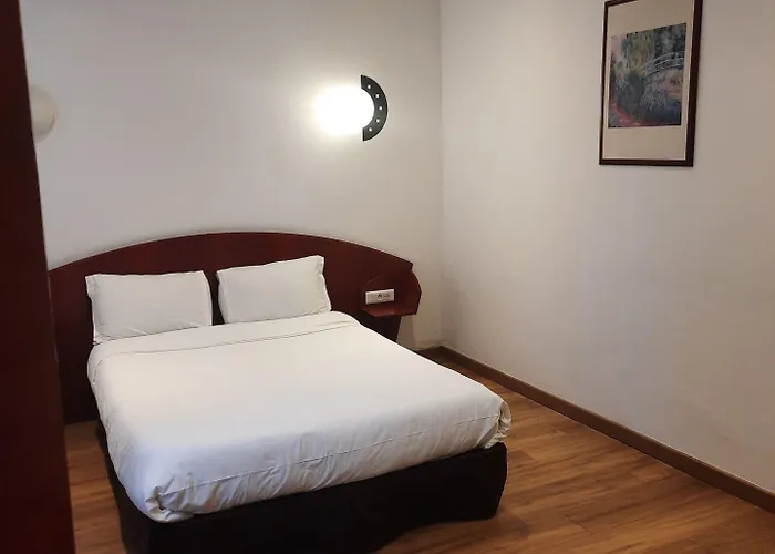 Le Clemenceau Centre Gare Sncf -tramway Valenciennes